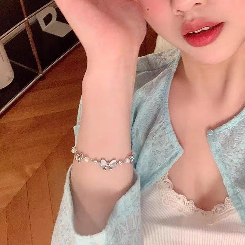 Sweet Elegant And Bowknot Bracelet For Women Luxurious And Trendy Gift Idea