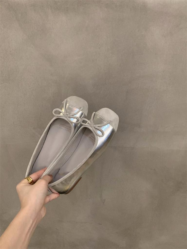 Flat-bottomed Gentle Evening Shoes French Small Red Single Shoes Women's Shoes 2025 Spring and Autumn Soft-soled Silver Ballet Shoes