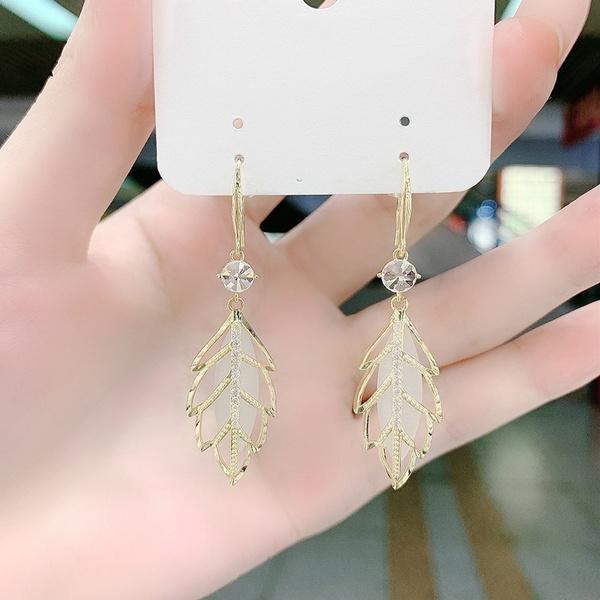 Elegant  Women Leaf Long Drop Earrings Gold Earrings Romantic Bride Engagement Wedding Earrings Anniversary Gift Jewelry