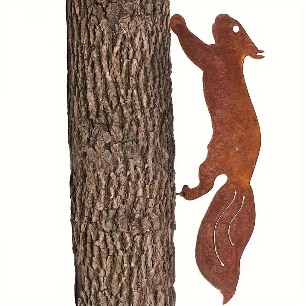 1pc Creative Tree Insert - Rusty Squirrel Silhouette Metal Decoration. Tree Stakes. Branch Insert for Home Garden Patio.