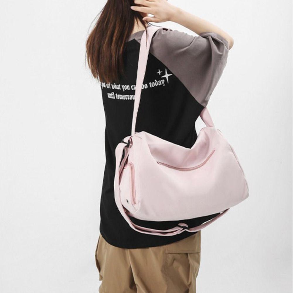 Handheld Travel Duffle Bag Waterproof Messenger Bag Fashion Travel Luggage Bag Female