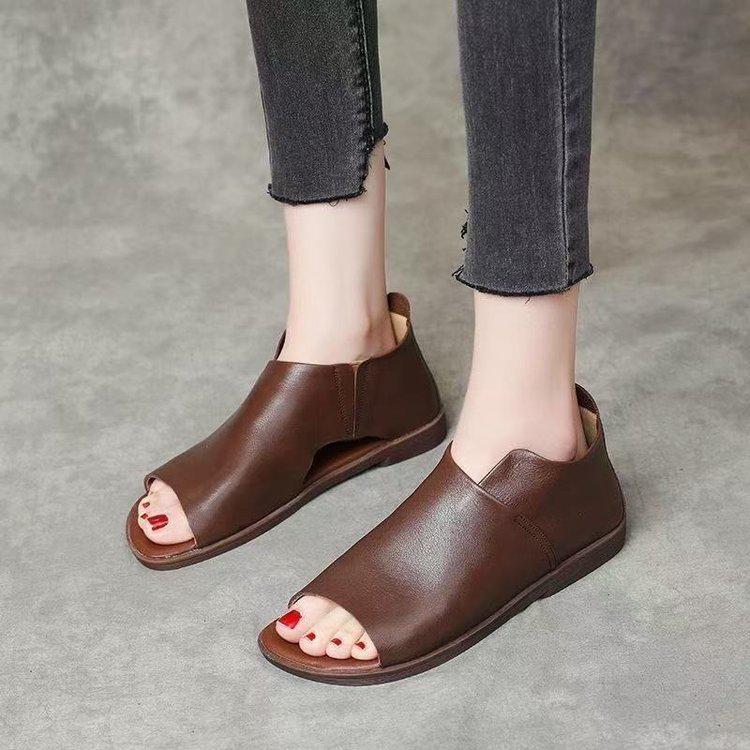 Summer 2025 Women's Peep-Toe British Slip-On Sandals - Soft Leather, Flat Sole, Heel-Covering Roman Style