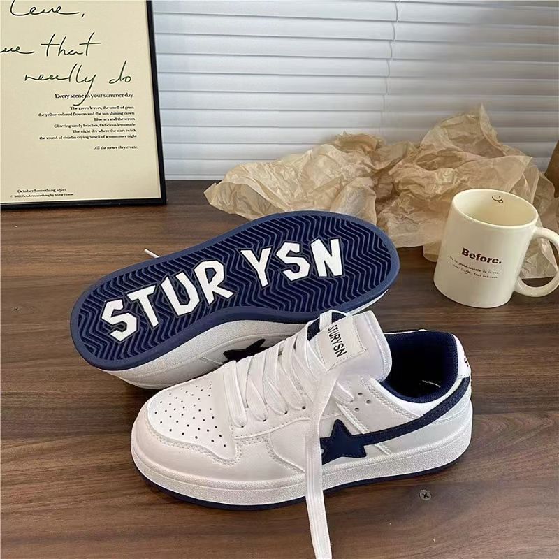 Original Couple Platform Bread Shoes Women's Ins Niche High-end Versatile Casual Board Shoes 2025 New Little White Shoes