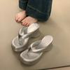 Fashion Silver Leather Platform Flip Flops Women Thick Bottom Slides Beach Shoes Female Sandalias De Mujer Verano 2025 Pantuflas Mujer