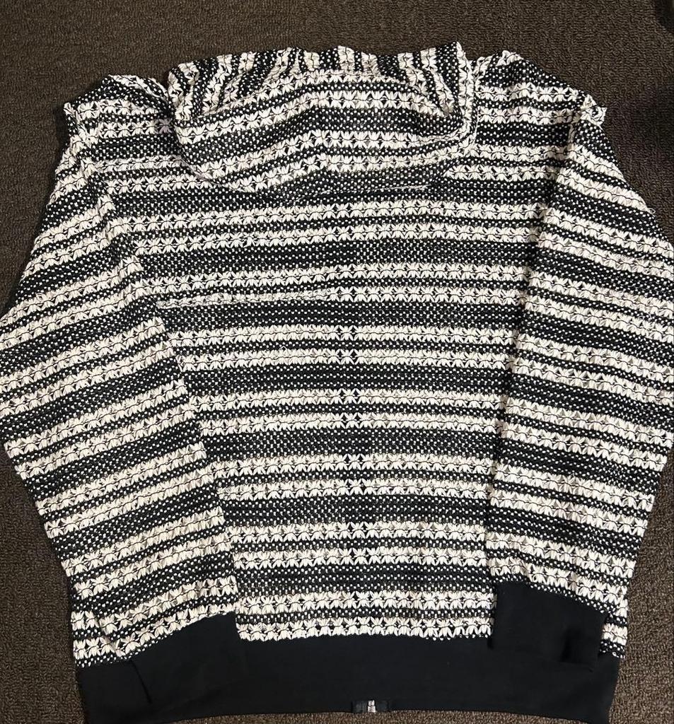 [USED] Straykids Hyunjin Wears Hoodie, Size L