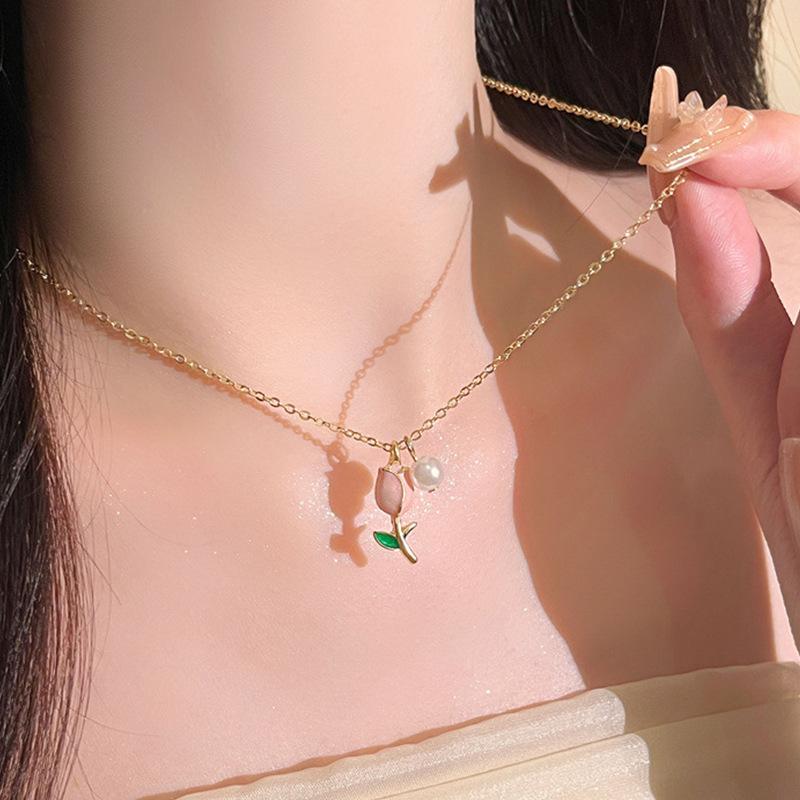Tulip Imitation Pearl Pendant Necklace for Women Gold Color Minimalist Metal Summer Jewelry Clavicle Chain Girls