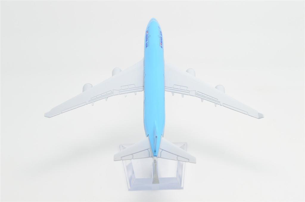 TANG DYNASTY 16cm Korean Air Boeing B747 Alloy Plane Model Toy 1/400