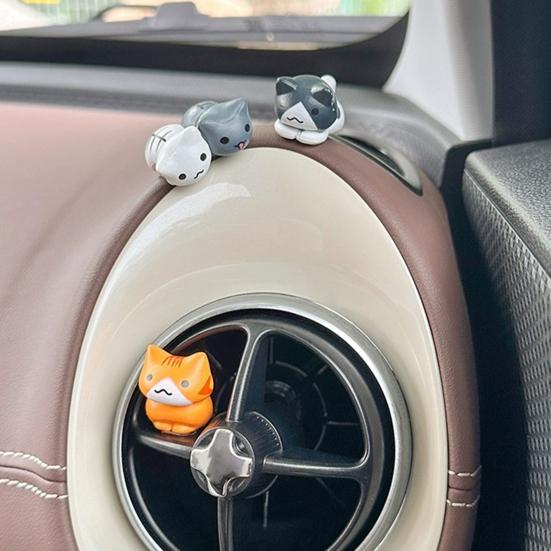 Мини-статуэтки кошек, украшение для приборной панели автомобиля, набор для декора с наклейками на заднюю часть, забавные украшения для зеркала заднего вида автомобиля, фигурки котят