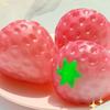 Simulated Color-changing Discolored Strawberries Squeeze Toy Sensory Toy TPR Pinch Decompression Toy Fidget Toy Kids Tricky Doll