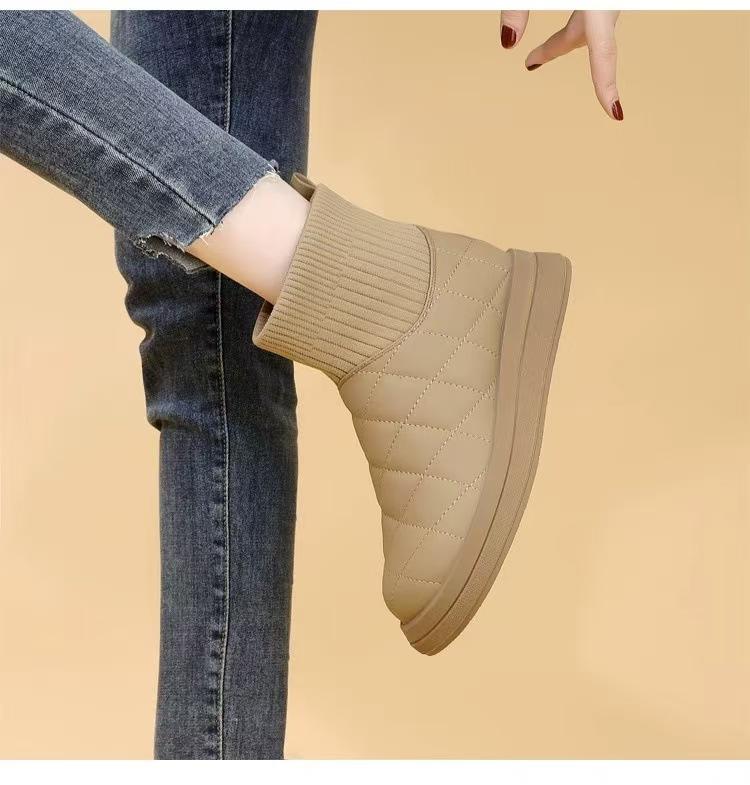 Snow Boots Women's New Fashionable Thick-soled Winter Piled and Thickened Outer Wear Non-slip Warm Northeast Cotton Shoes In 2024