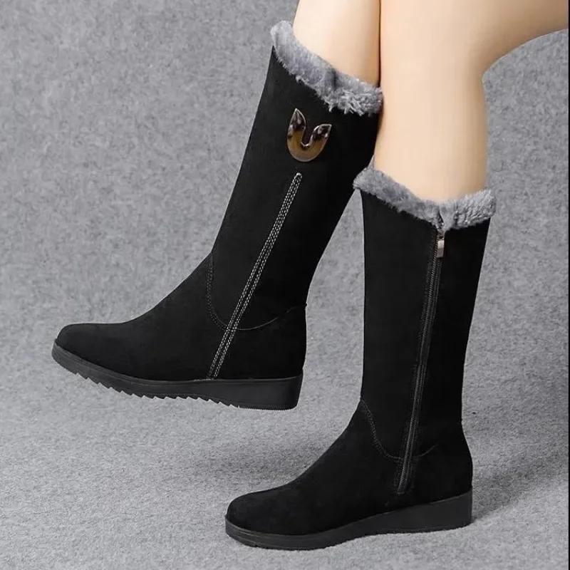 Women's 2025 New Winter Boots with Plush Midsole, Fashionable, Thick and Warm Snow Boots, Flat Bottomed,side Zipper Cotton Boots