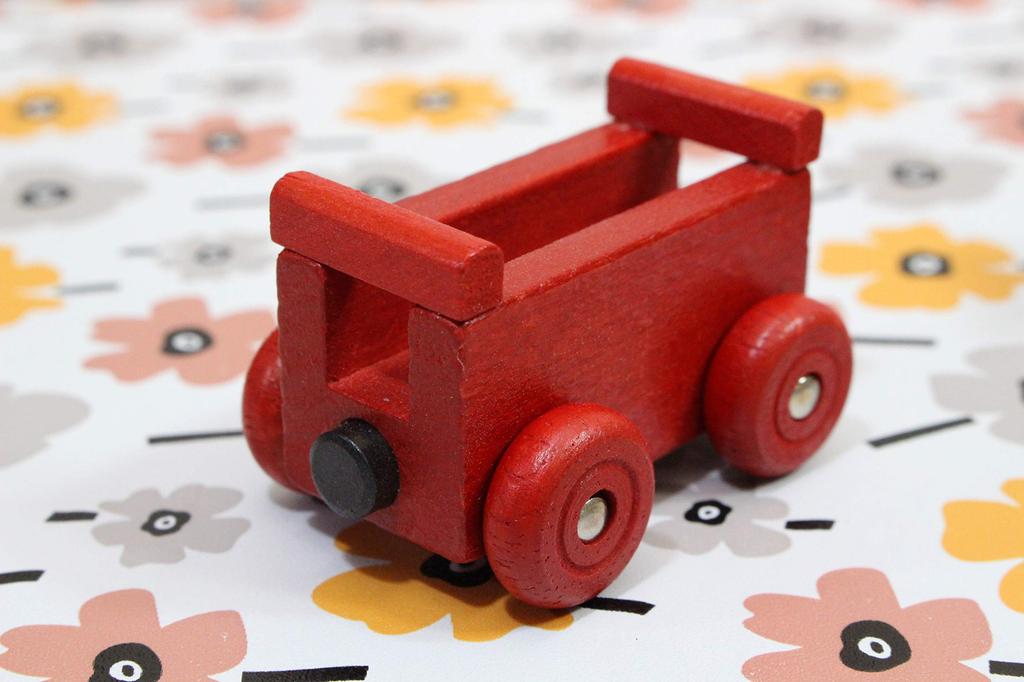 Castle Enterprise New Wooden Toy Connecting Train Animal