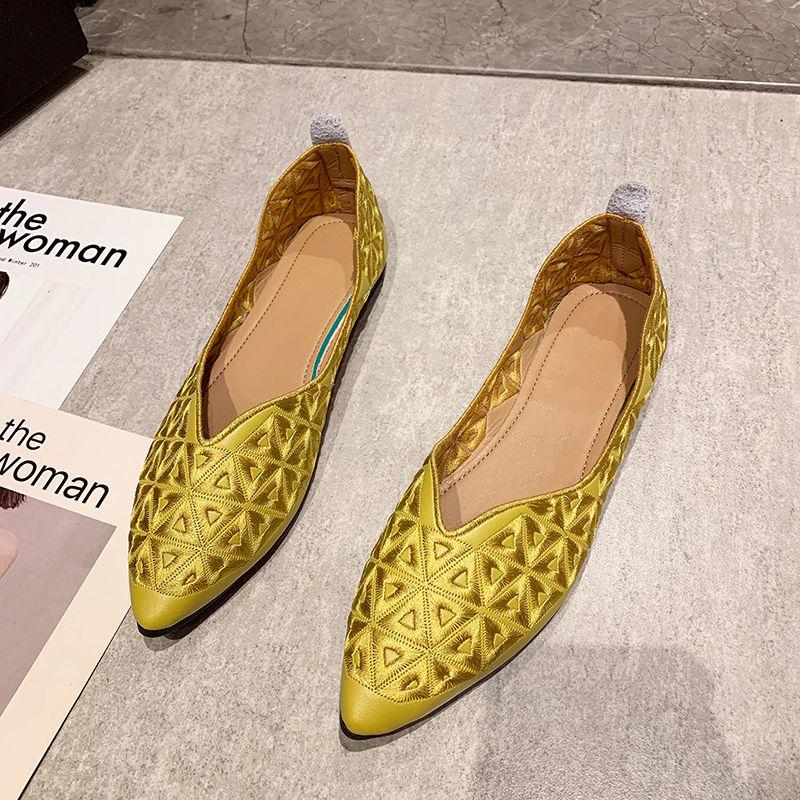 Women's Pointed Toe Breathable Flat Shoes Summer Cutout Faux Leather Shoes Women's Breathable Hollow Ballet Flats Flower Loafers
