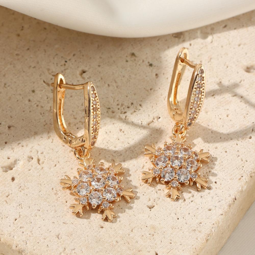 Snowflakes Shape Dangle Earrings for Women 2025 New Fashion Earring Golden Wedding Party Jewelry Accessories Gifts