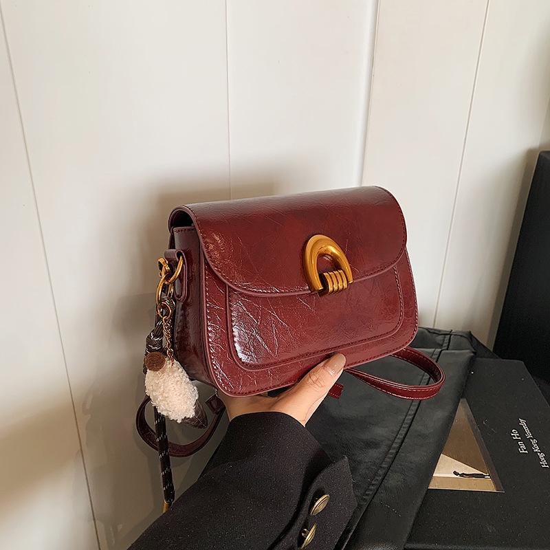 Oil Wax Leather Retro Shoulder Bag - Women's Small Square Bag for Spring 2025 Festival Fashion.