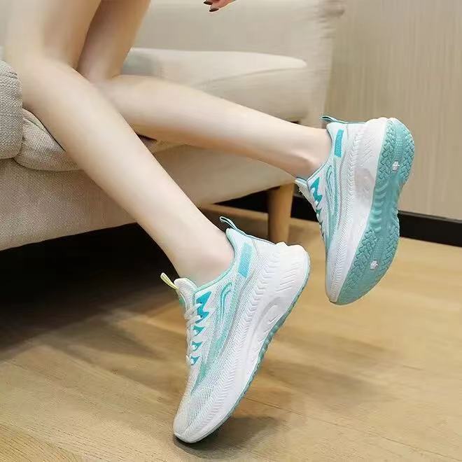 Women Casual Shoes Fashion Walking Mesh Flat Shoes Women Sneakers Gym Women Vulcanized Shoes White Black Tennis Female