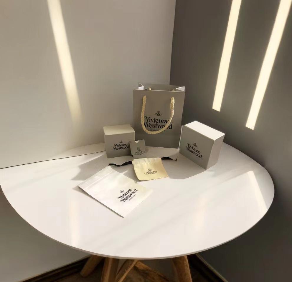 NANA Vivian Queen Mother Saturn Pearl Necklace - Retro Punk Style for Women