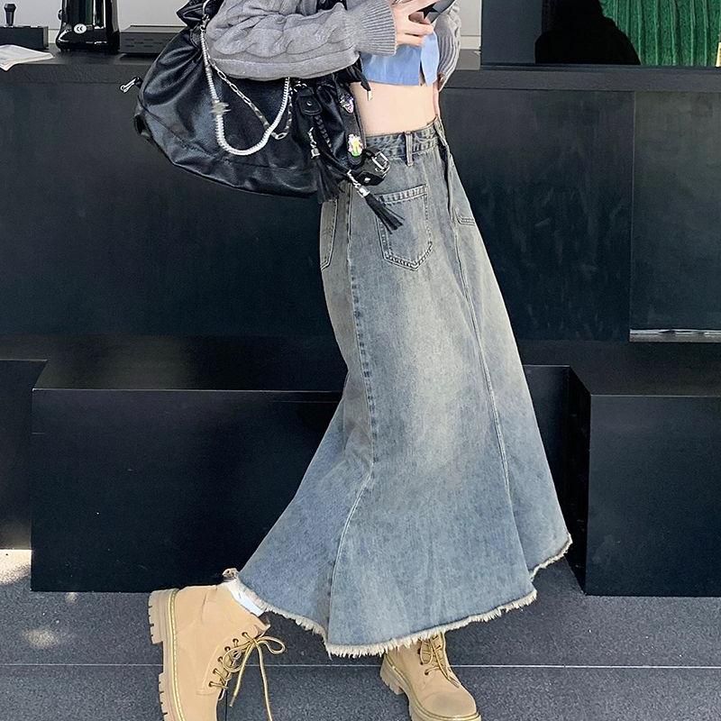 Vintage Denim A-line Skirt with Mermaid Hemline for Pear Shaped Women