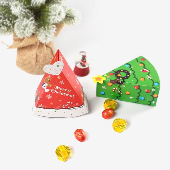 Christmas Candy Boxes Tree Shaped Candy Packaging Box Small Paper Treat Gift Boxes for Christmas New Year Party Supplies