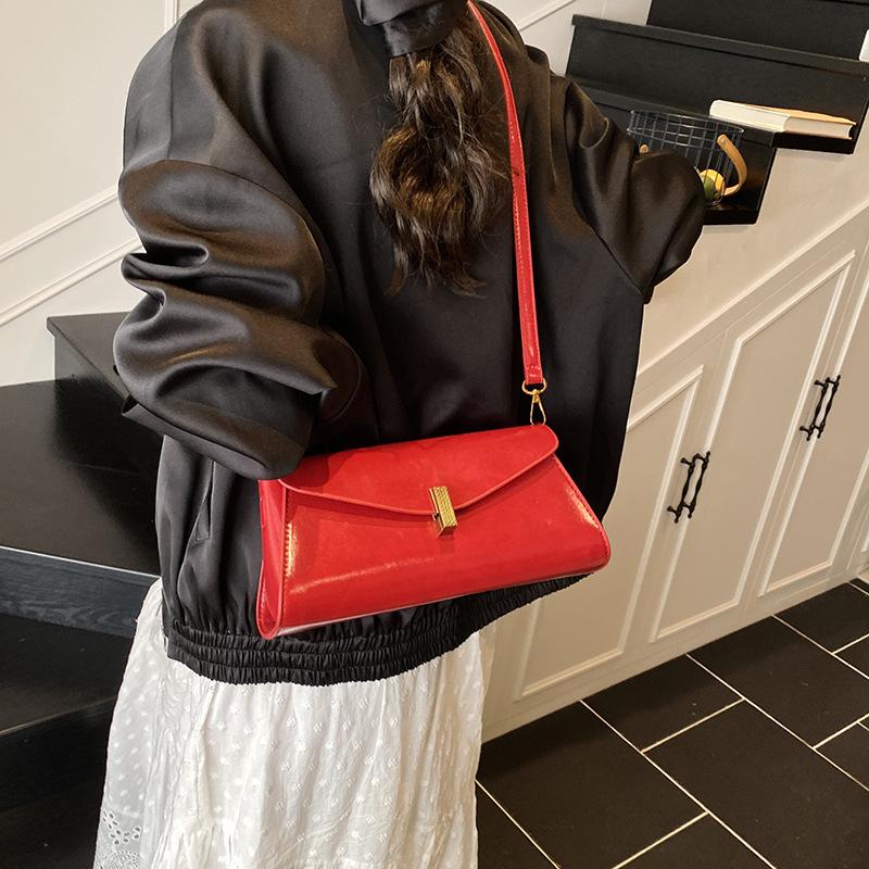 Spring and Summer New Fashion Simple Underarm Bag Women's Texture Shoulder Crossbody Baguette Bag