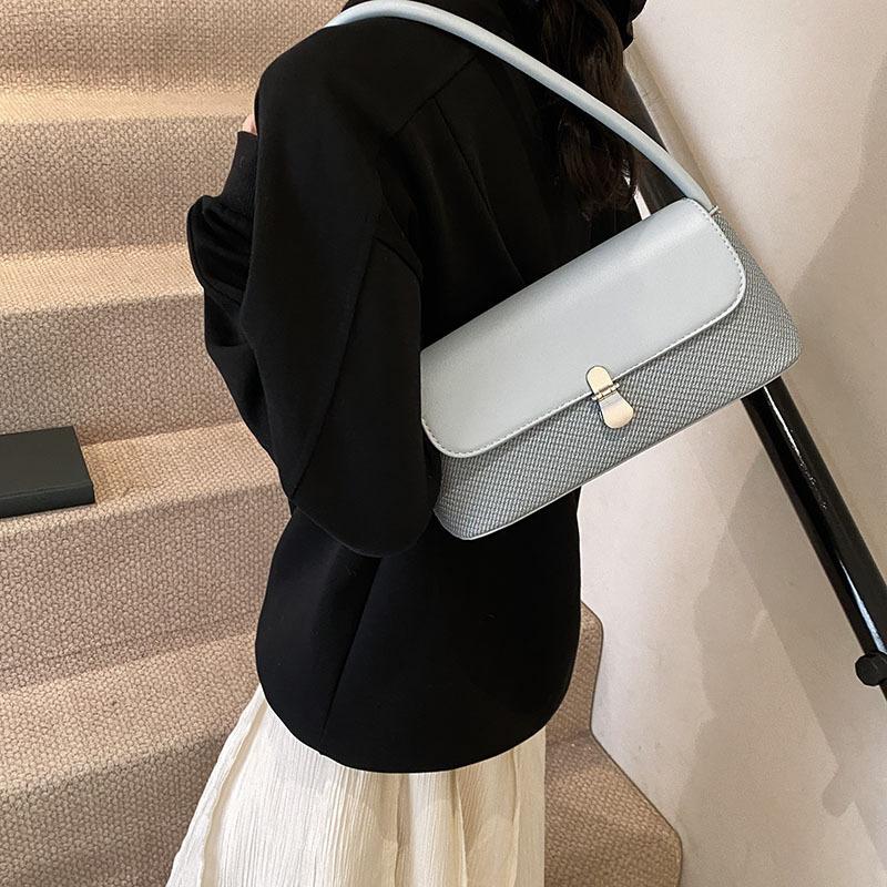 Retro Small Bag Women's 2025 New Trendy Spring and Summer Retro French Niche High-end Single Shoulder Underarm Bag Method Stick Bag