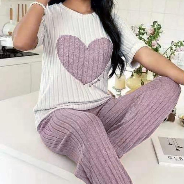 "Women's Autumn Sweet Love Pajama Set: Round Neck, Short Sleeve & Trousers - Comfy 2-Piece Homewear"