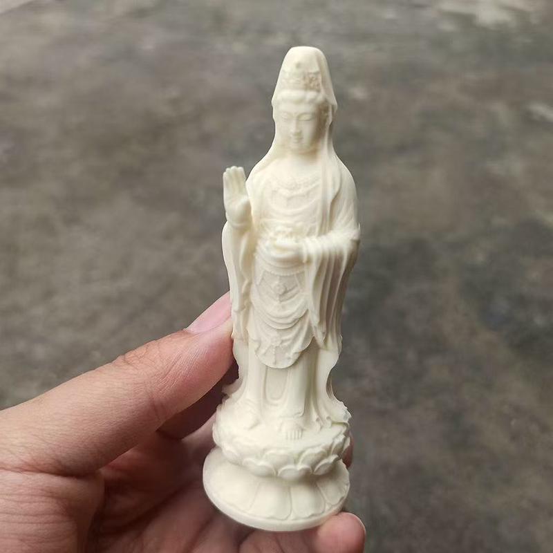 Chinese Buddhist Guanyin Statuette Natural Material Hand-carved Art Crafts Home Decoration Feng Shui Guanyin Bodhisattva