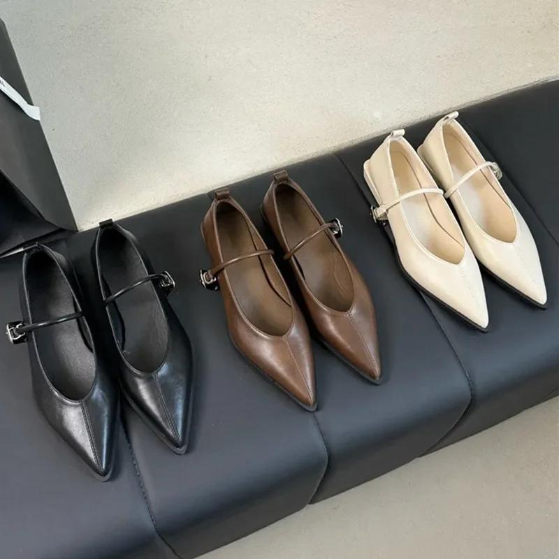 Fashion Pointed Toe Women Shoes Buckle Strap Solid Color Retro Designer Brand Low Heel Shallow Female Shoes Leather Concise Casual Shoes