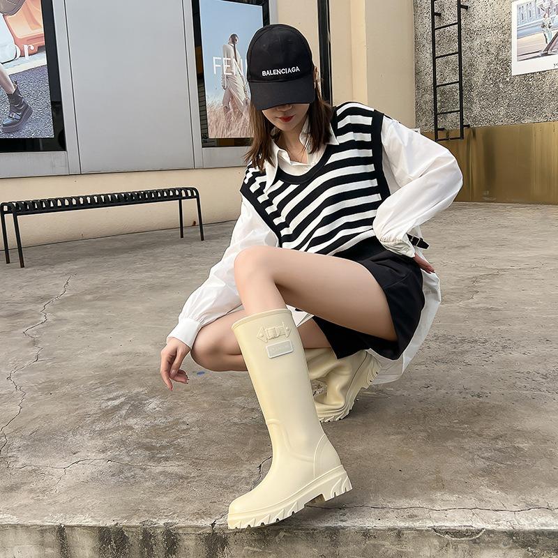 Fashion Rain Shoes Women's Non-slip New High Rain Boots Adult Rubber Shoes with Velvet and High Water Shoes