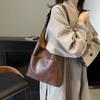 2025 Autumn and Winter Popular Bucket Bag Women's New Autumn and Winter Women's Large-capacity Retro Versatile Shoulder Bag