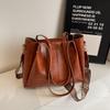 Bag Women's New Autumn and Winter Commuting Niche Armpit Large Capacity Retro Fashion Tote Bag Shoulder Bag