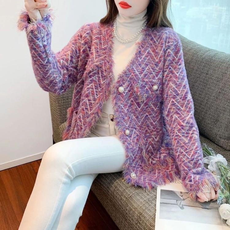 Women's Thickened Knitted Cardigan Coat Unique Design for Autumn