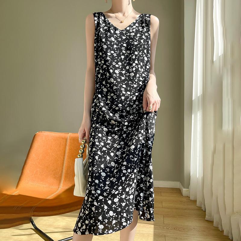 Silk Satin Women's V-neck Print Spaghetti Strap Maxi Dress - Summer 2025 Collection