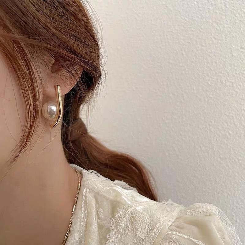 French High-End Pearl Drop Earrings 2024 - Trendy Silver Needle Design for Women