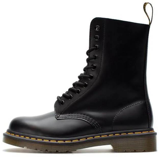 Dr Martens 1490 Boots