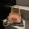 Cute Cat Versatile New Niche Shoulder Bag Female Design Sense Girl Cute Fashion Personality Messenger Bag