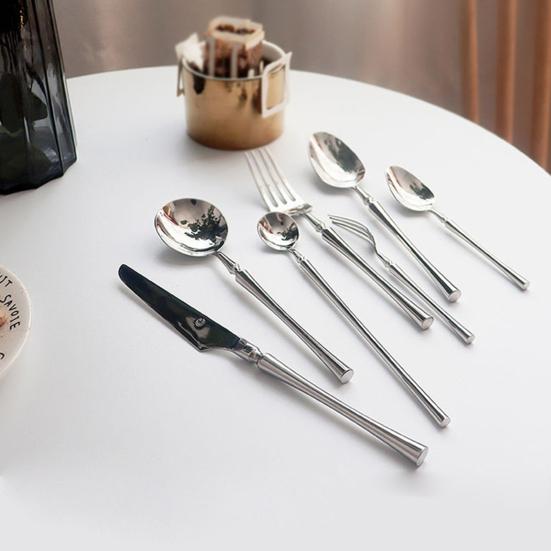 Stainless Steel Cutlery with Steak Cutter Mirror Polished Flatware Utensils Metal Spoons Forks Chopsticks Tableware for Home Parties