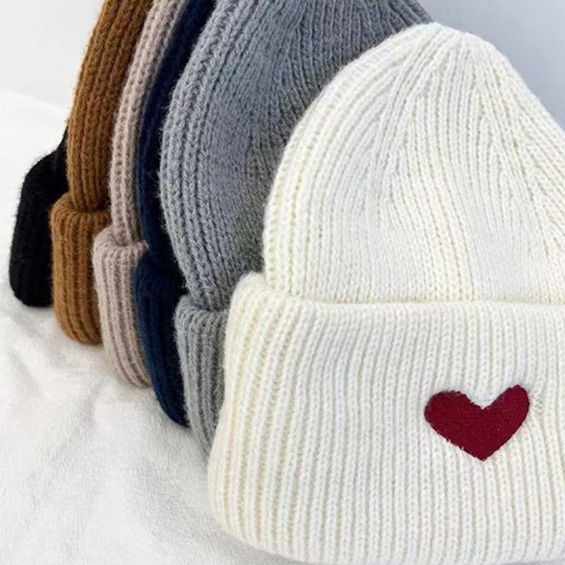 Простая зимняя шерстяная шапка Love, японская милая вязаная шапка для детей, свободная и универсальная, с изображением маленького лица