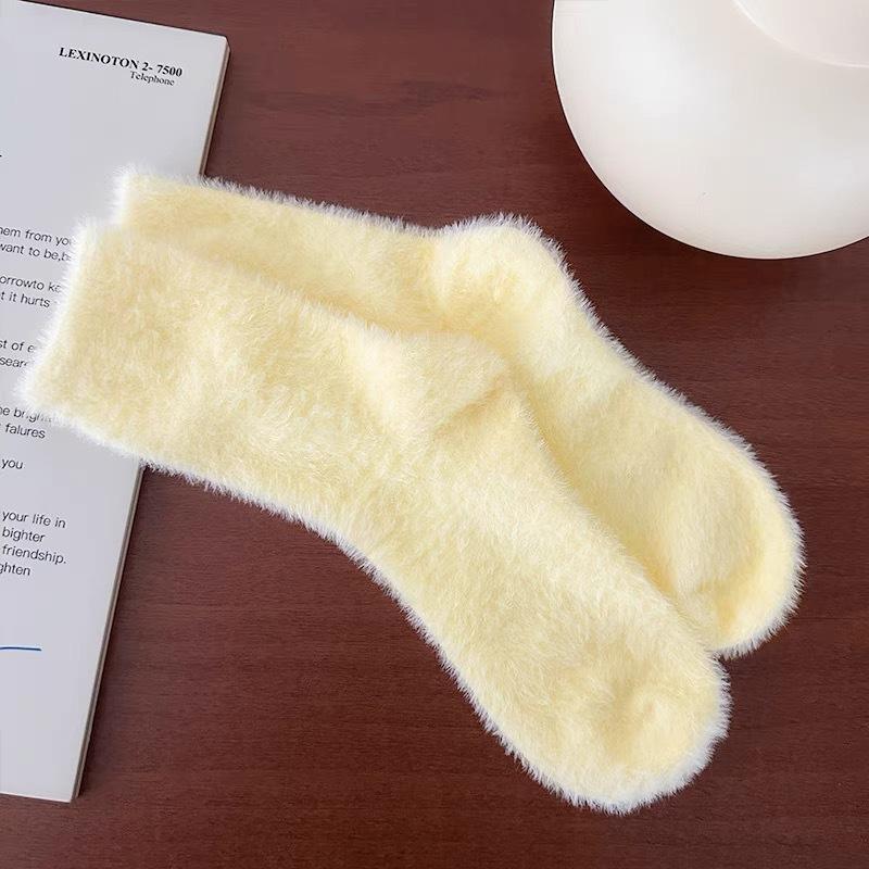 Autumn and Winter Solid Color Mink Velvet Mid-tube Socks Plus Velvet Thick Warm Plush Socks