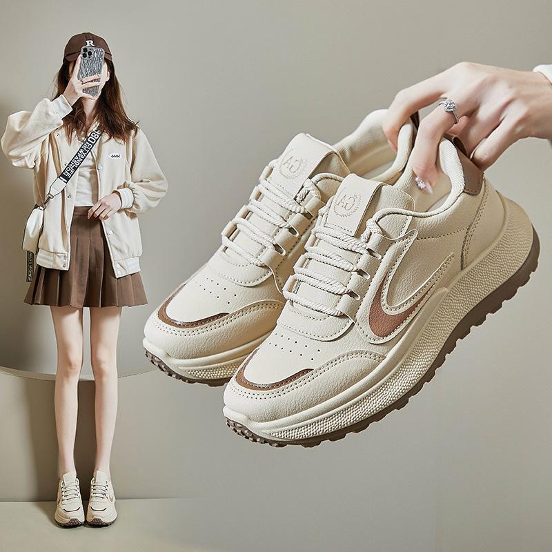 Женские повседневные кроссовки, легкие нескользящие кроссовки на шнуровке, модные спортивные прогулочные туфли из искусственной кожи для женщин, удобные кроссовки