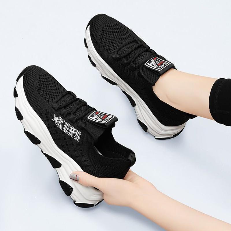 Fashion Thick Bottom Women's Sports Shoes For Women Gym Trend 2024 Stylish Casual Tennis Fashion Basketball Shoe Sport Sneaker Hit