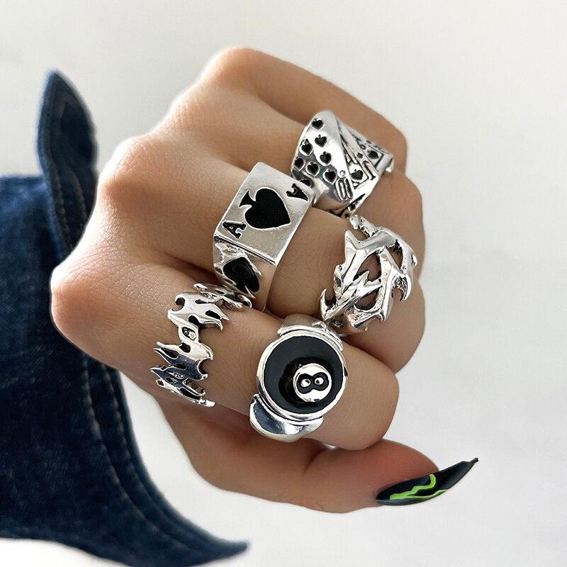 1Set Vintage Gothic Heart Rings Set For Women Men Punk Playing Card Spades Geometric Hollow Butterfly Ring Retro Finger Ring Jewelry