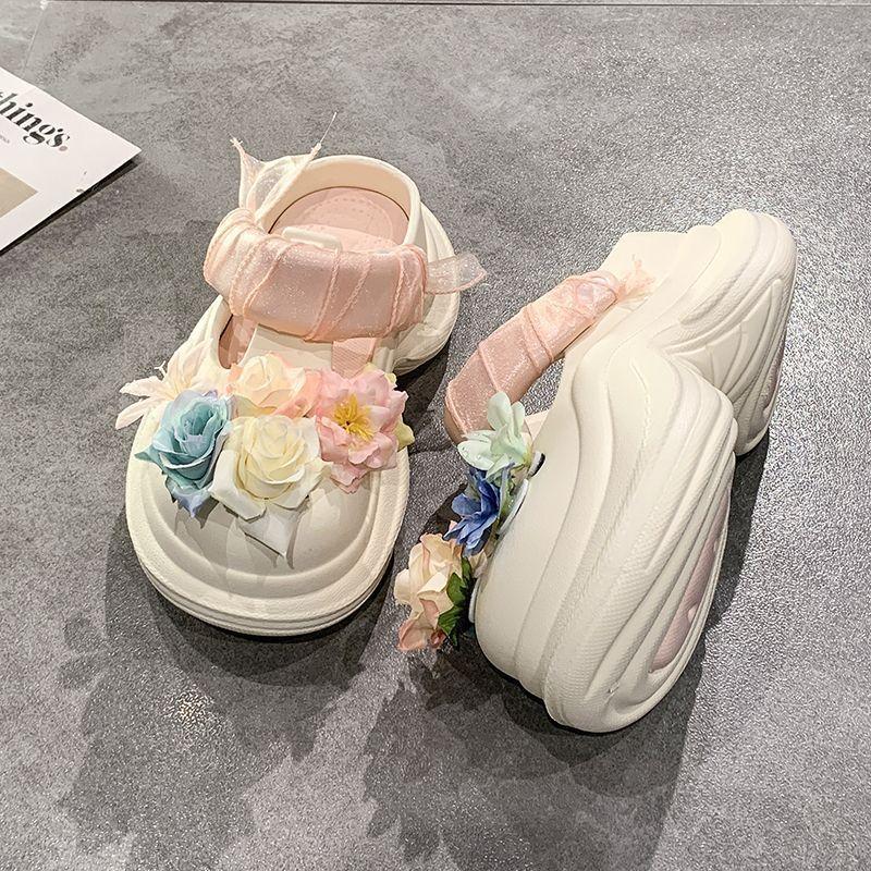 Non-slip outer wear cute height-increasing cartoon hole shoes for women's 2025 summer new thick-soled beach bag head wearable slippers