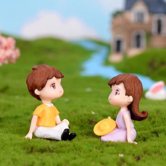 2Pcs Mini Girl Boy Sit Down Look Up Model Figurine Landscape Ornament DIY Decor