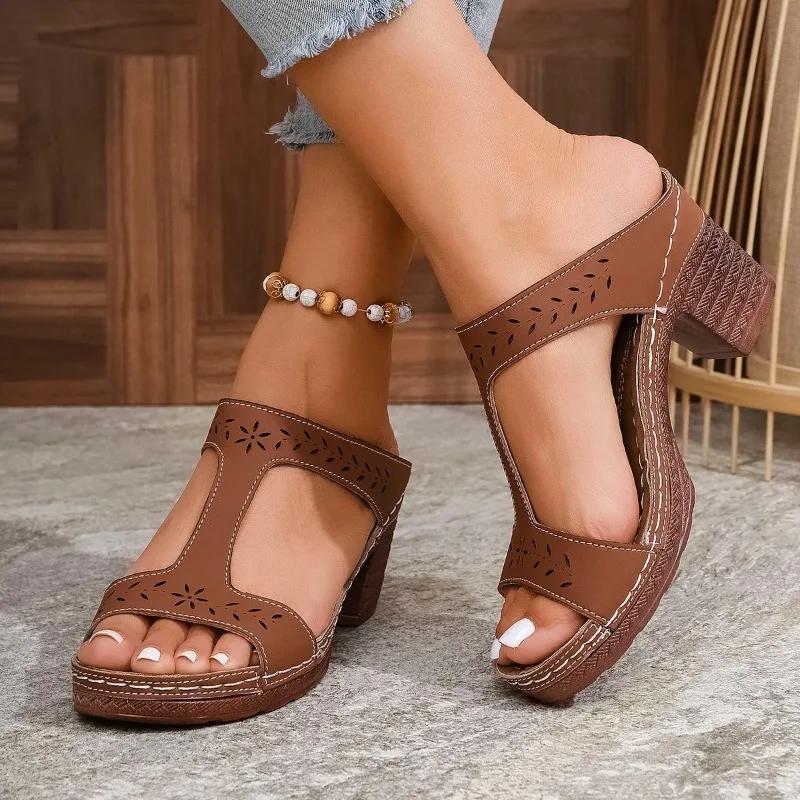 2025 Summer New Open Toe Women’s Slippers Round Toe Chunky Heels Outdoor Sewing Sandals for Hot Sale Plus Size Daily Slippers