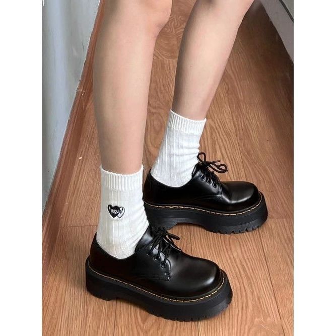 The Same Platform Heightening Shoes, the New Retro British Style Small Leather Shoes In the Autumn of 2025, and Women's Lace-up Martin Boots.