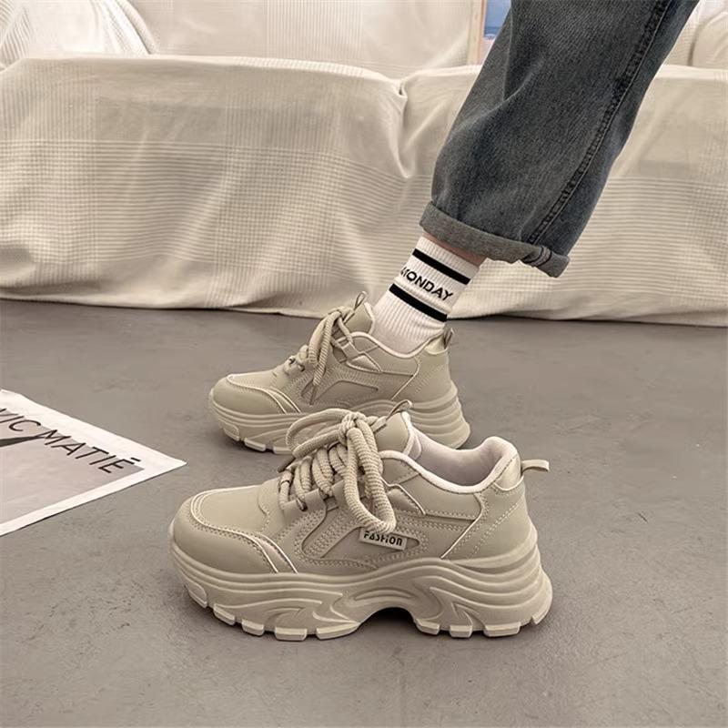 Thick-soled New 2024 Velvet Autumn and Winter Feet Increase Dad Shoes Women's Versatile Small Hong Kong Style Casual Sports Shoes