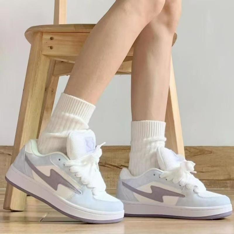 Autumn Retro Design Versatile Lightning Board Shoes Casual Bread New Student Shoes Sports Board Shoes Women