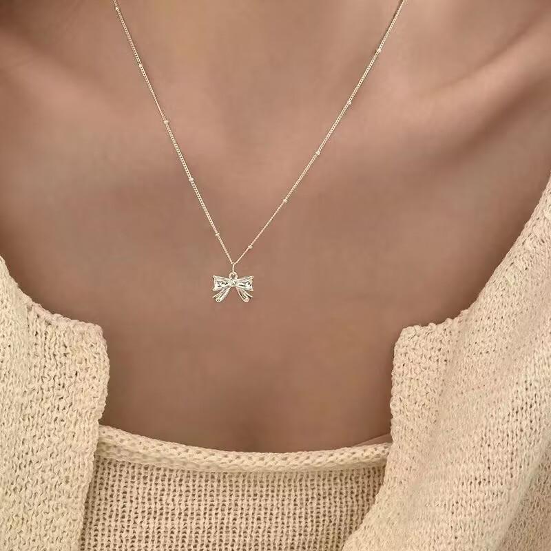 Silver Color Smooth Bow Pendant Necklace Women'S Collar Chain Minimalist Neck Chain Birthday Gift Light Luxury Jewelry
