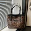 Popular Textured Bag Women'S Autumn And Winter Leopard Print Tote Bag Women'S Large-Capacity Commuting Shoulder Bag